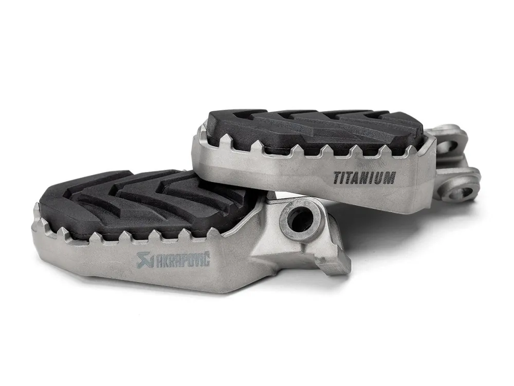 Super Prezzo SET PEDANE TITANIO AKRAPOVIC GAS GAS ES 700 2022-2025-
