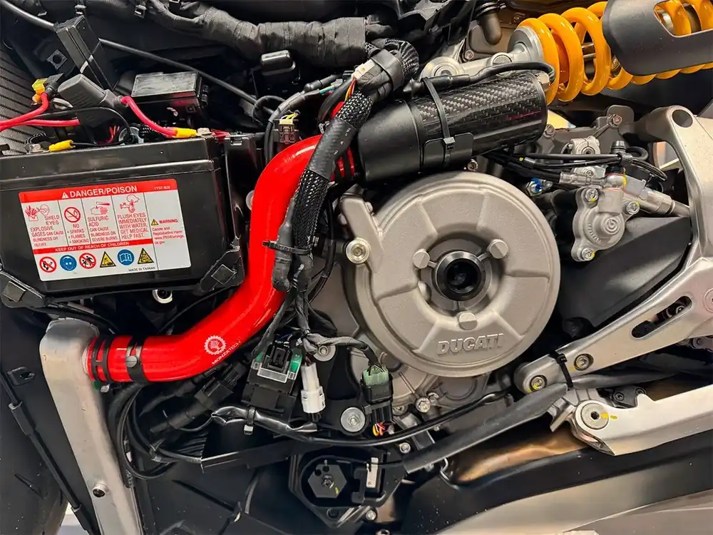 KIT POMPA ACQUA MAGGIORATA MONZATECH DUCATI STREETFIGHTER V2 2022-2024 EURO 5- Ordina Subito