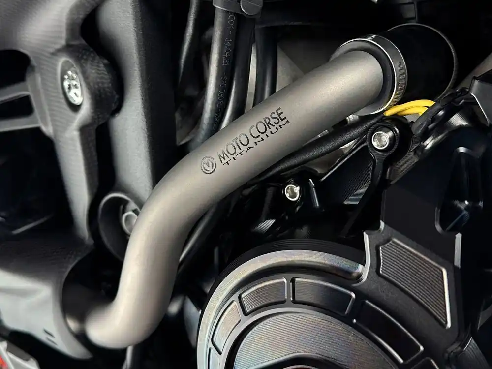 Offerta Limitata KIT TUBO ACQUA RADIATORE / POMPA TITANIO MOTOCORSE DUCATI STREETFIGHTER V4 / S 2025-
