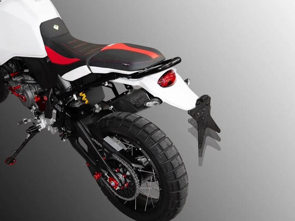 Reso Gratuito ALZA TARGA REGOLABILE DBK DUCATI DESERT X 2022-