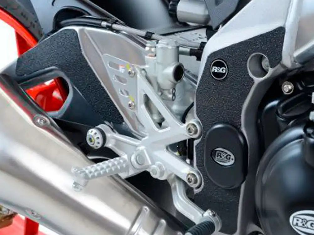 KIT 5 ADESIVI ANTISCIVOLO PARATACCO R&G APRILIA RSV4 RR / RF 2015-2016- Prezzo Scontato