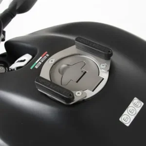 Flangia Hepco & Becker Tankring per Ducati Monster 821 14-17- Acquista Ora