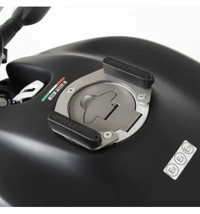 Flangia Hepco & Becker Tankring per Ducati Monster 821 14-17- Acquista Ora