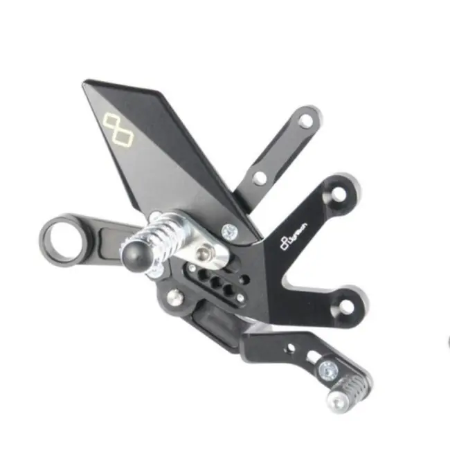 Pedane arretrate regolabili Lightech per Suzuki GSX-S 1000/GT dal 2015- Offerta Lampo