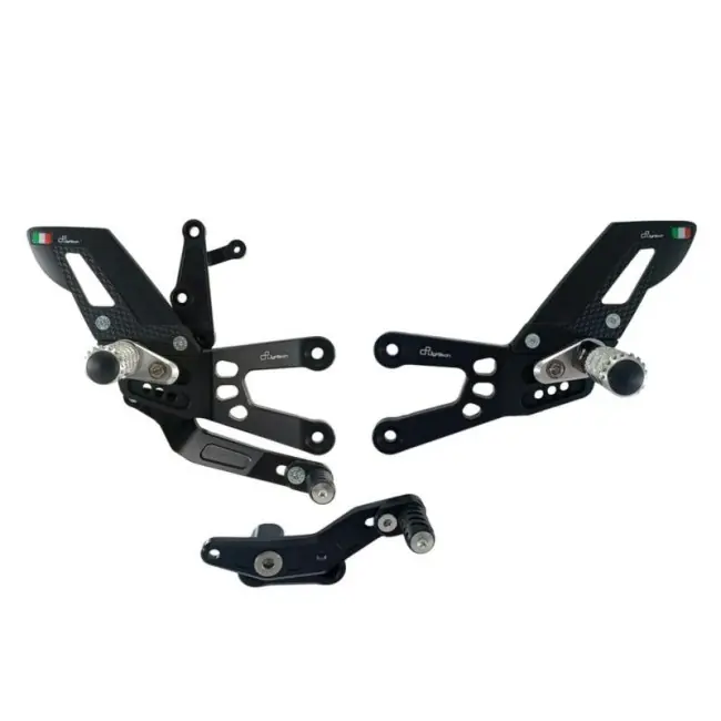 Acquista Ora Pedane arretrate regolabili Lightech per Honda CBR 600 RR dal 2024-