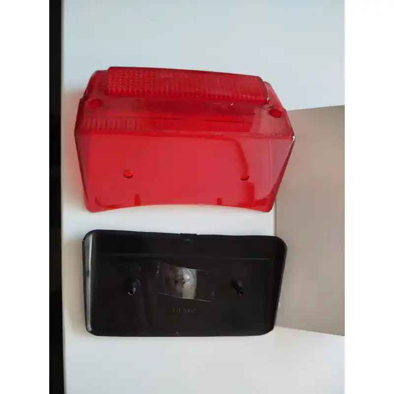 Scelto Dai Clienti Corpo luminoso post rosso vespa 50 sp te