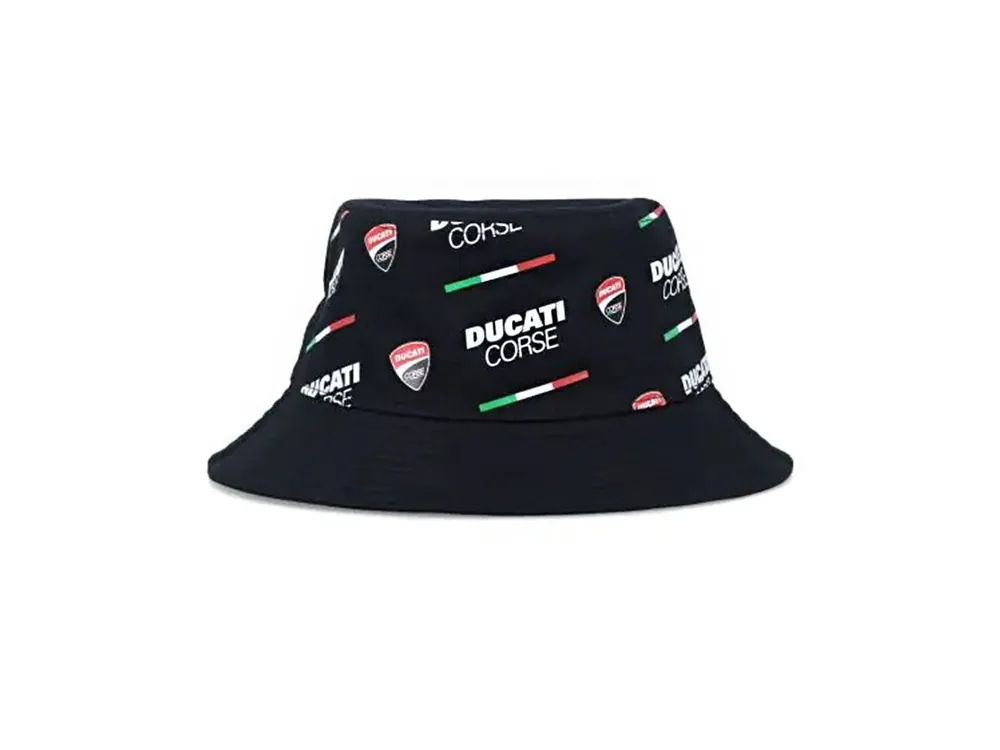 2446005 CAPPELLO PESCATORE UFFICIALE DUCATI CORSE ALLOVER LOGO- Prezzo Scontato