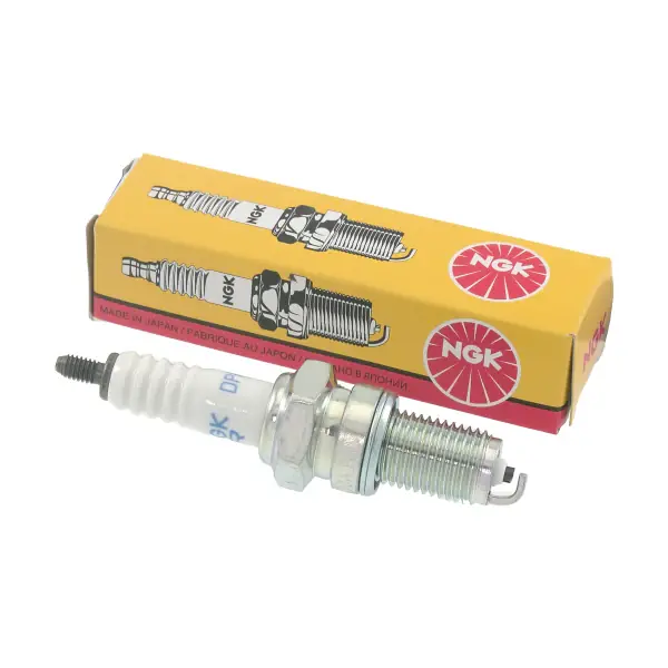 Prezzo Ridotto Candela NGK CR9EIA-9 Stock 6289 per KAWASAKI ER-6F A6F-A8F 650 2006 - 2008