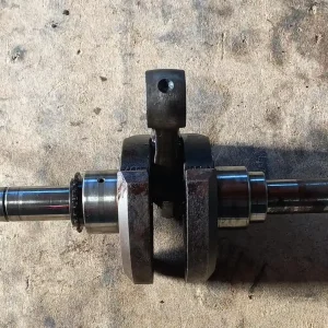 ALBERO MOTORE ORIGINALE PIAGGIO L1051180 COMPLETO DI BIELLA L1526234 APE TM MP CLASSIC E CALESSINO Bestseller